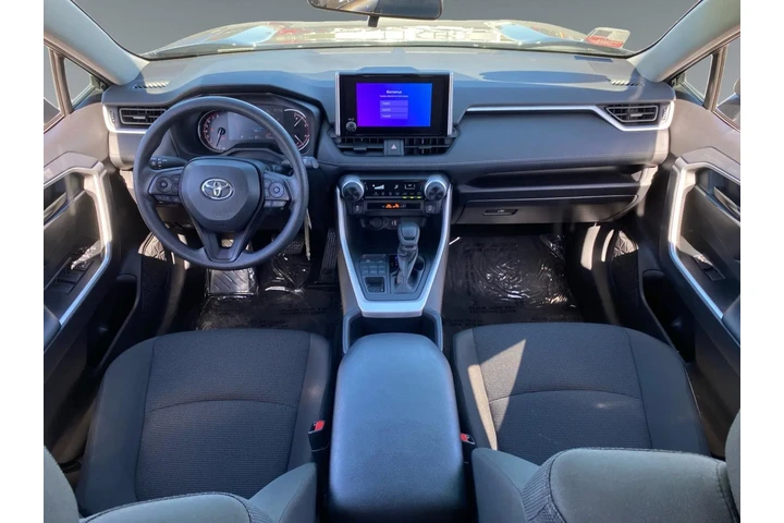 $32686 : Toyota RAV4 2025 AWD LE 4dr image 10