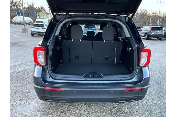 $32995 : Ford Explorer 2023 AWD XLT 4 image 9