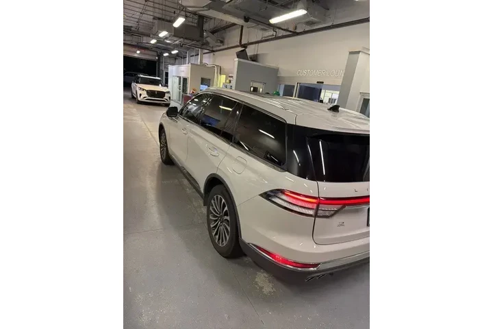 $37990 : Lincoln Aviator 2022 Reserve image 7