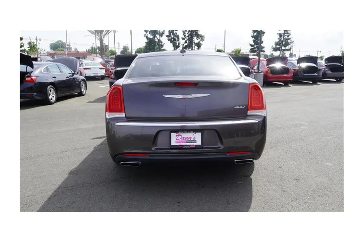 2015 300 Limited image 7