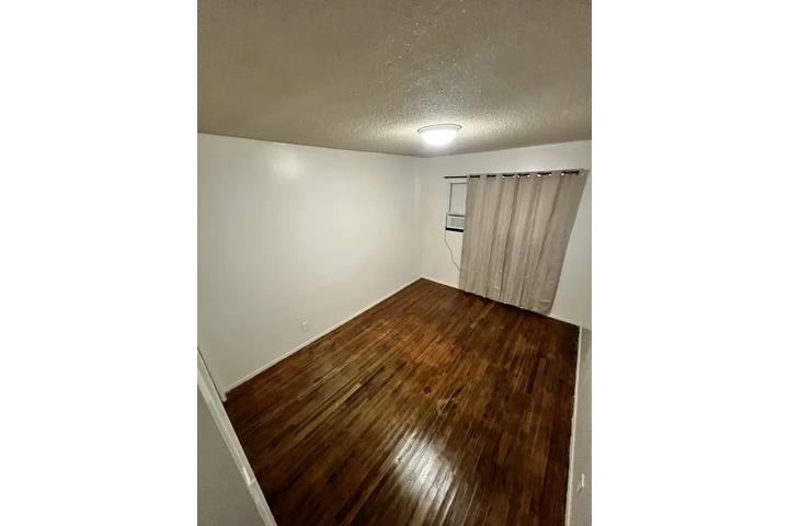 $850 : Cuarto image 2