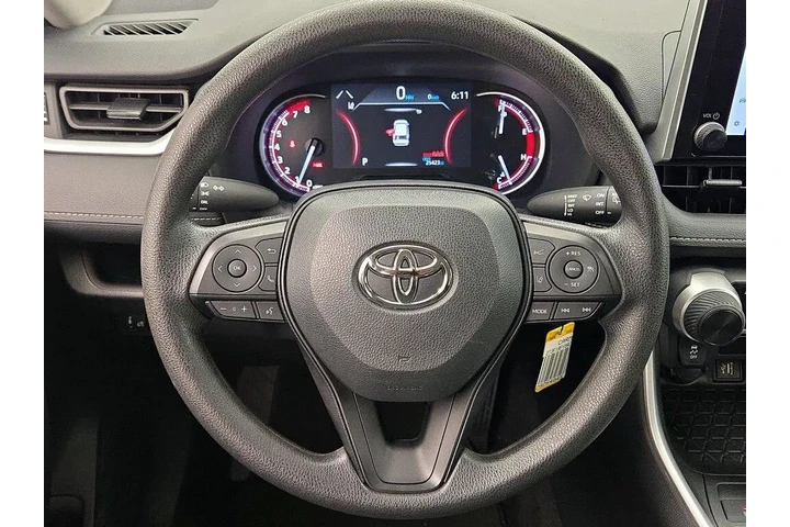 $27998 : Toyota RAV4 2024 AWD LE 4dr image 10