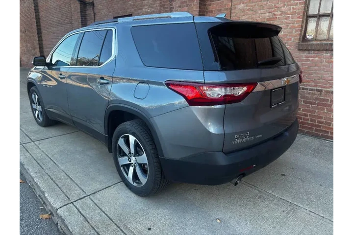 $15500 : 2018 Traverse LT Leather image 9