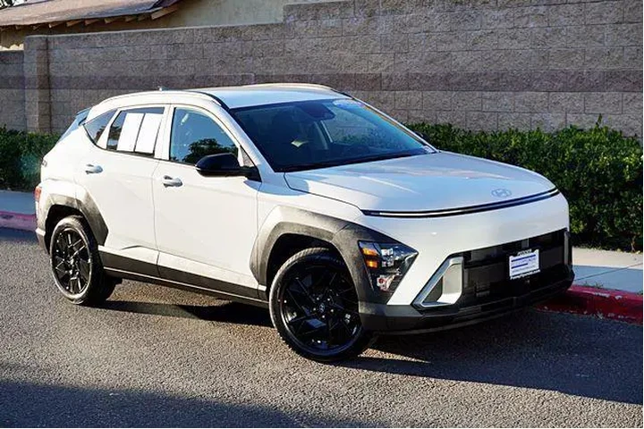 $24131 : Hyundai KONA 2026 SEL Sport image 3
