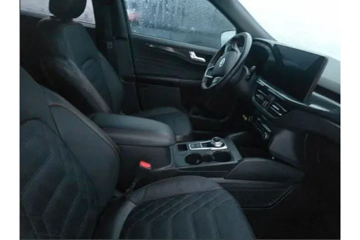 $28000 : Ford Escape 2023 AWD ST-Line image 8