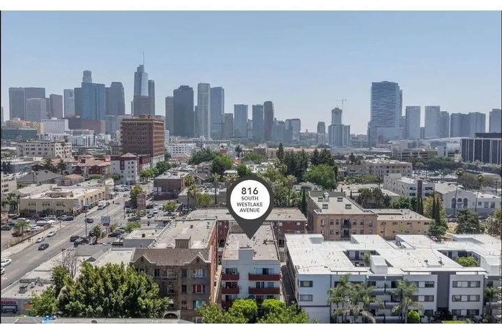 RENTO APTS de 1 Rec. y 2 Recs. image 3