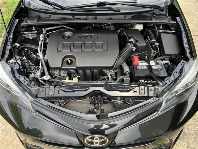 $7900 : 2017 Corolla SE Sport image 3