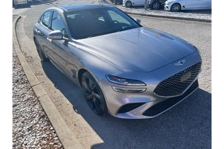 $37441 : Genesis G70 2023 3.3T Standa image 4