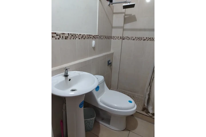$230000 : VENDO EN CENTRO DE COJUTEPEQUE image 10