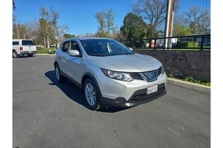 $13995 : Nissan Rogue Sport 2018 AWD image 1