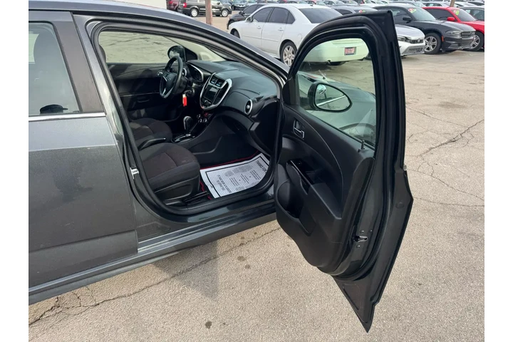 $6980 : 2018 Sonic 5dr HB Auto LT w/1 image 7