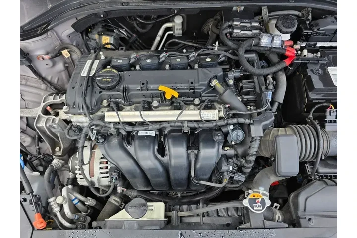 $13066 : Hyundai ELANTRA 2020 Value E image 10