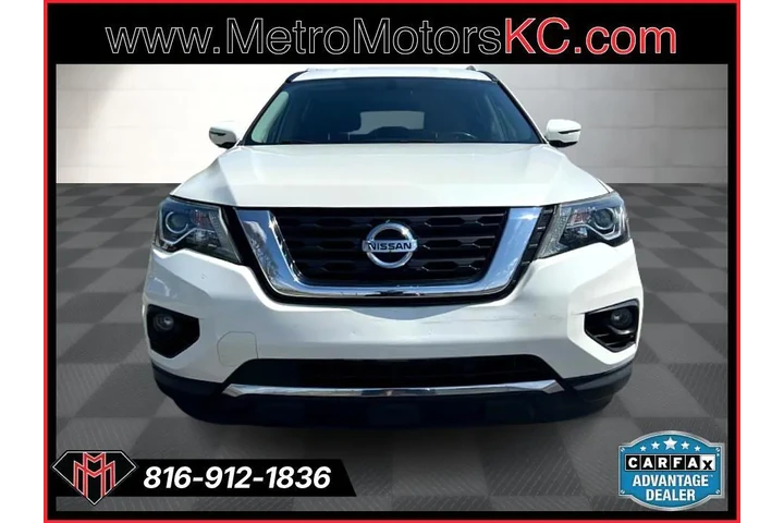 $15989 : 2017 Pathfinder 4x4 SL image 8