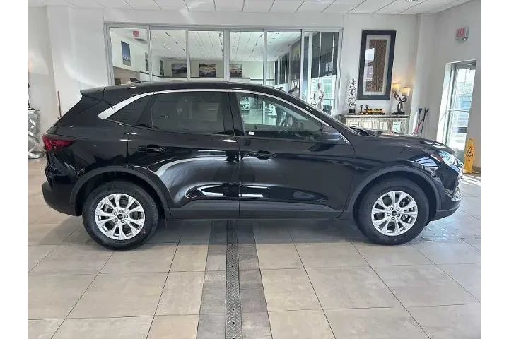 $24962 : Ford Escape 2024 AWD Active image 2