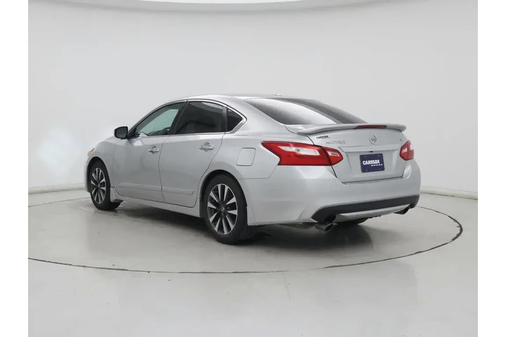 $12998 : Nissan Altima 2017 2.5 SL 4d image 2