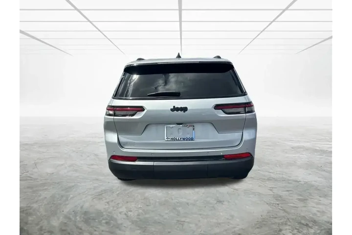 $37145 : Jeep Grand Cherokee L 2025 4 image 5