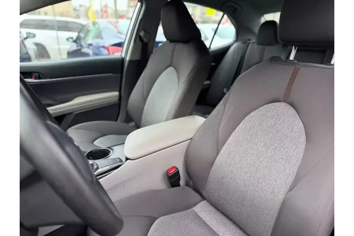 2019 TOYOTA CAMRY2019 TOYOTA image 9