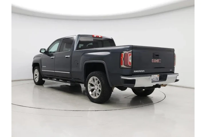 $32998 : GMC Sierra 1500 2018 4x4 SLT image 2