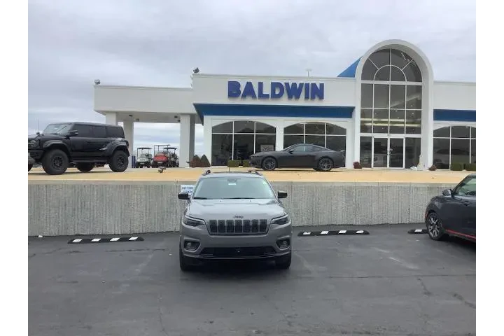 $23950 : Jeep Cherokee 2023 4x4 Altit image 2