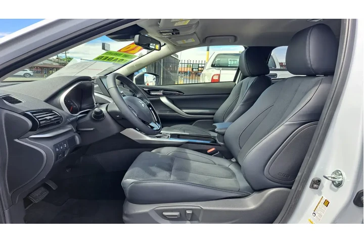 $28988 : Mitsubishi Eclipse Cross 202 image 5