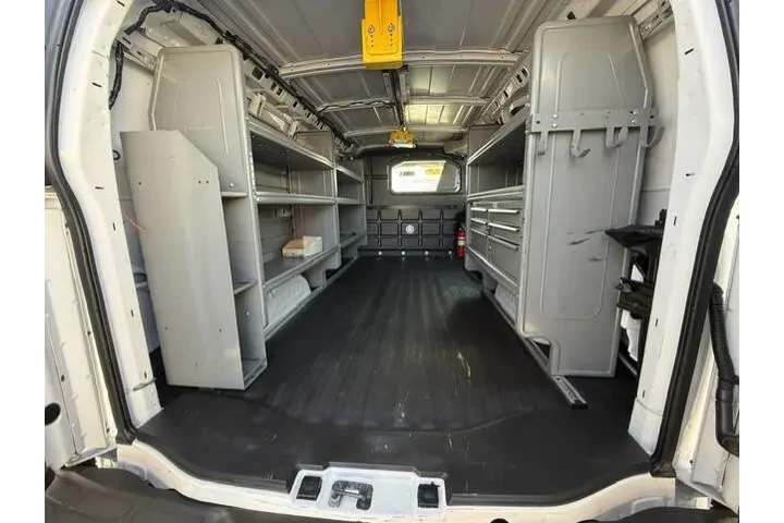 $17900 : 2020 Express 2500 image 6