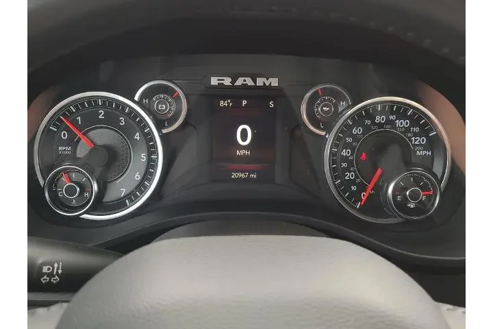 $38031 : Ram 1500 2023 4x4 Big Horn 4 image 6