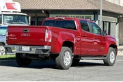 $20692 : GMC Canyon 2016 4x2 SLE 4dr thumbnail