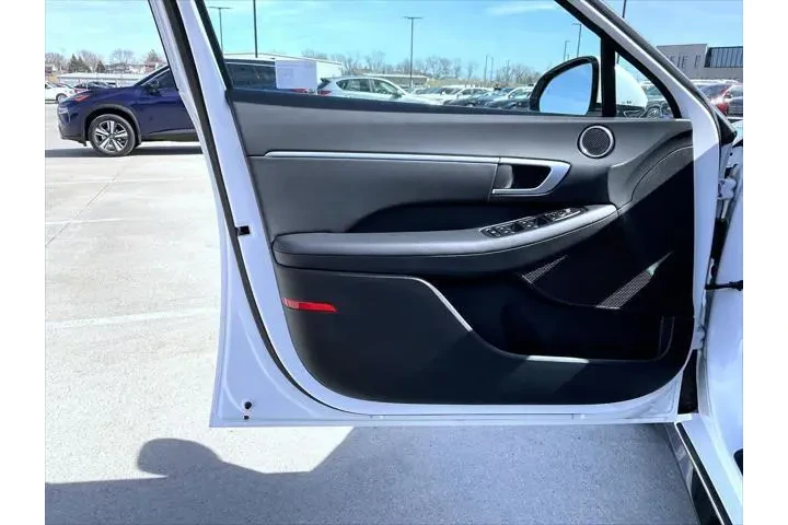 $27483 : Hyundai SONATA Hybrid 2025 S image 10