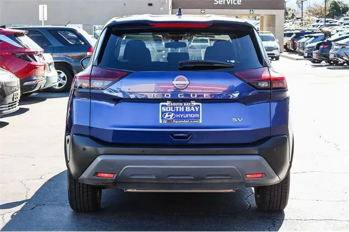 $17298 : Nissan Rogue 2023 SV 4dr Cro image 5