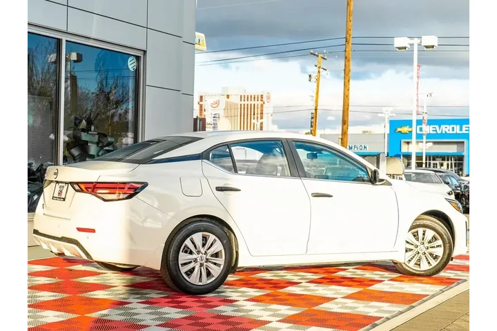$17688 : Nissan Sentra 2024 S 4dr Sed image 2