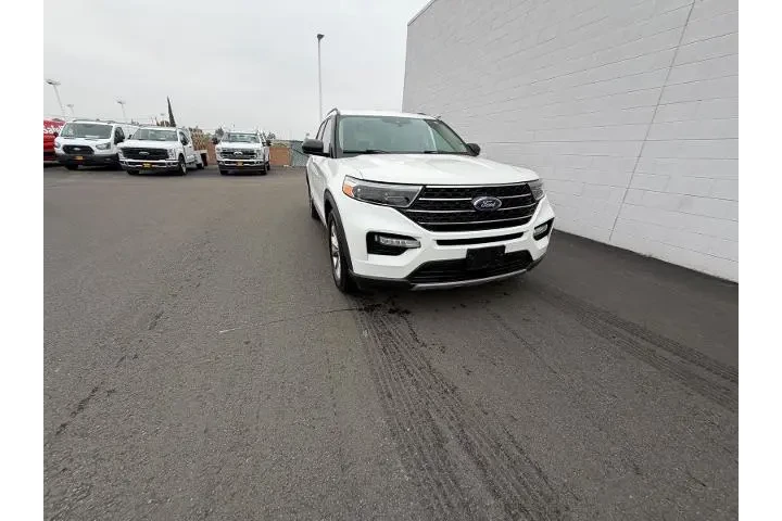 $18951 : Ford Explorer 2020 XLT 4dr S image 3