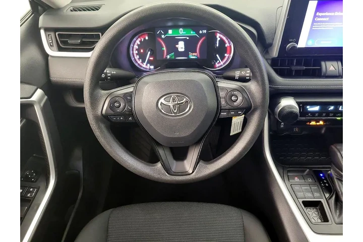 $26998 : Toyota RAV4 2024 AWD LE 4dr image 10