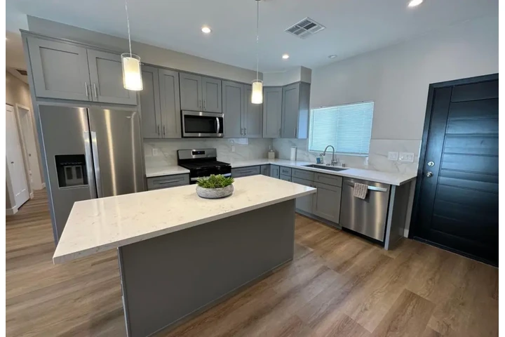 $3800 : House for pet and family ❤️ image 3