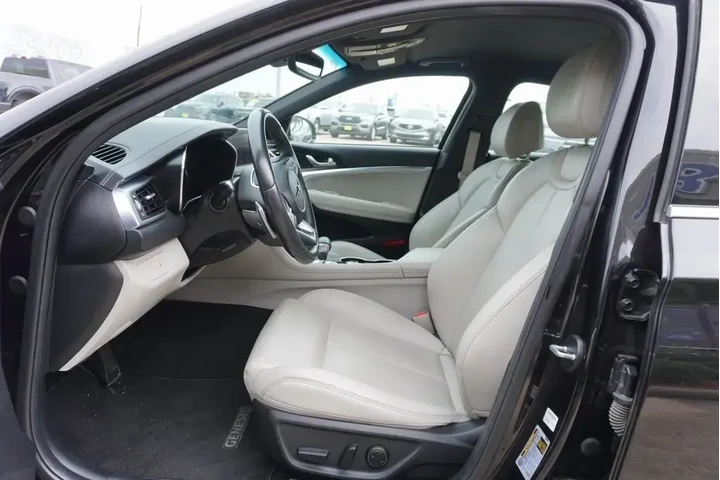 $25988 : Genesis G70 2023 2.0T 4dr Se image 7