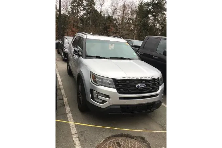 $16995 : Ford Explorer 2017 AWD Sport image 5