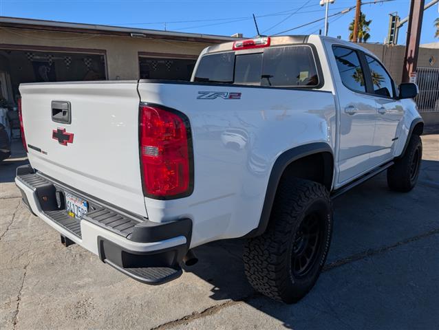 $27995 : 2019 Colorado 4WD Crew Cab ZR2 image 4