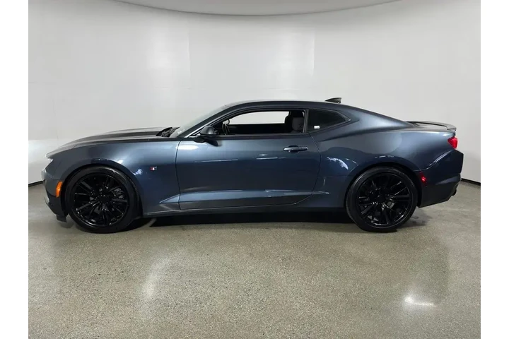 $28998 : Chevrolet Camaro 2021 LS 2dr image 6