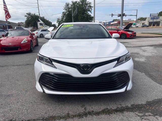 $17900 : 2018 Camry LE image 3