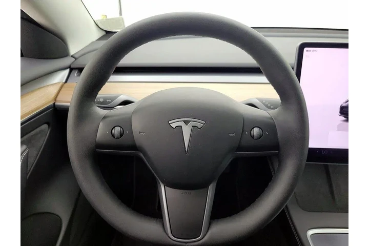 $31998 : Tesla Model 3 2023 AWD Long image 10
