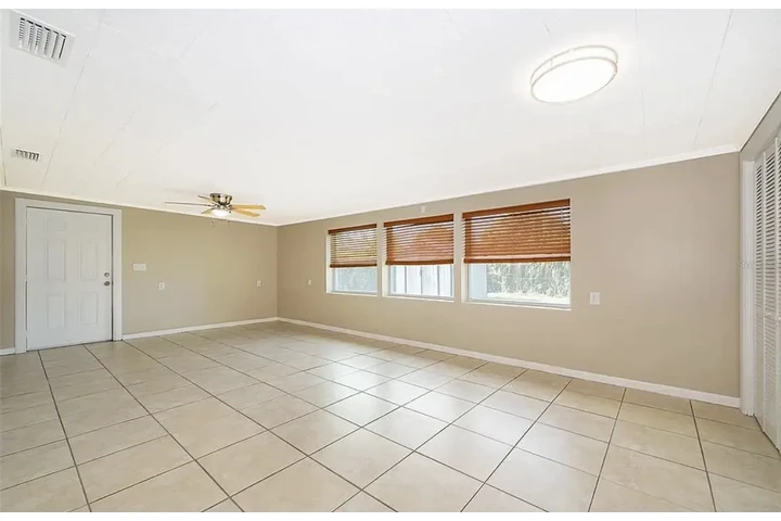 $1700 : 3 recámaras y 2 baños *Con image 3