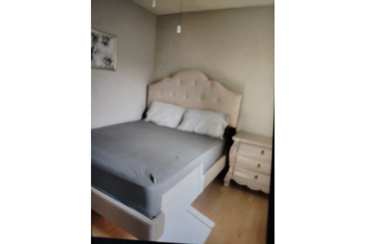 $1 : Rento Recamara image 1