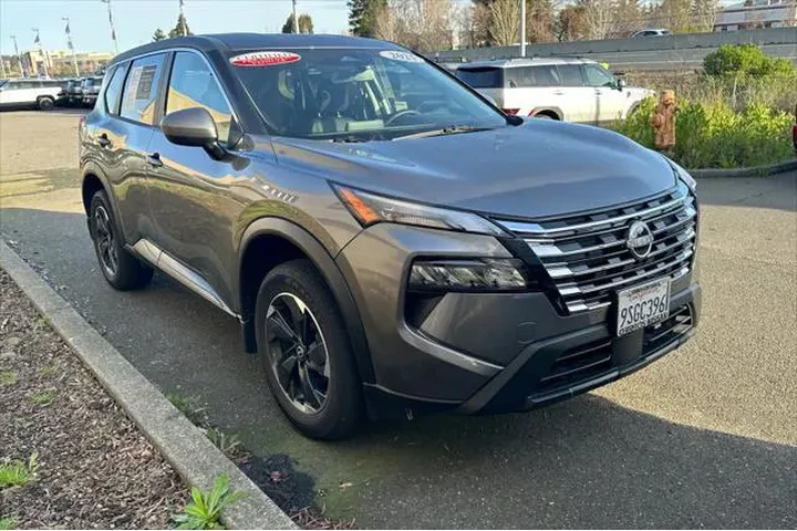 $24990 : Nissan Rogue 2025 AWD SV 4dr image 2