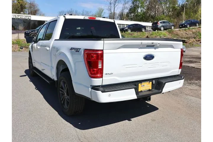 $39880 : Ford F-150 2023 4x4 XLT 4dr image 9