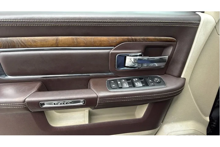 $39997 : Ram 2500 2016 4x4 Laramie Li image 9