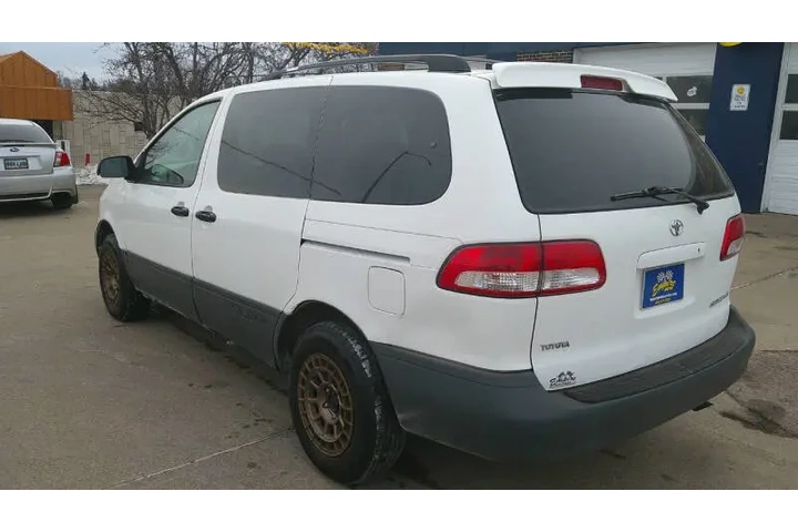 $3999 : 2002 Sienna CE image 7