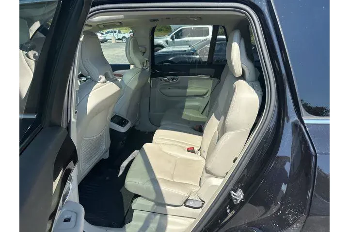 $24495 : Volvo XC90 2019 AWD T5 Momen image 4