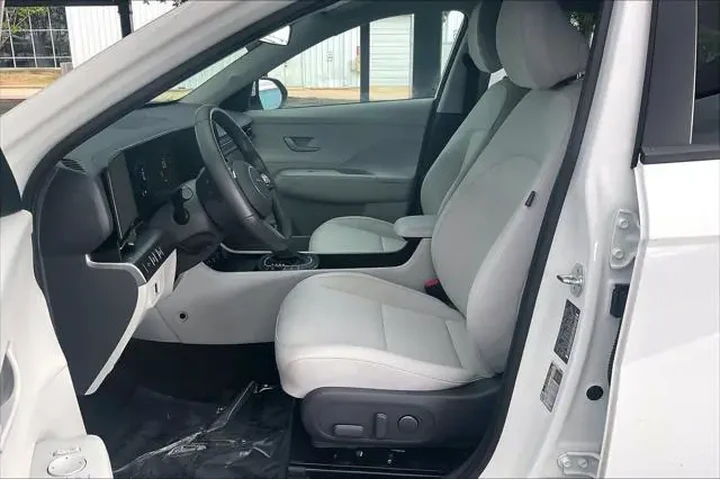 $21710 : Hyundai KONA 2025 SEL 4dr Cr image 8