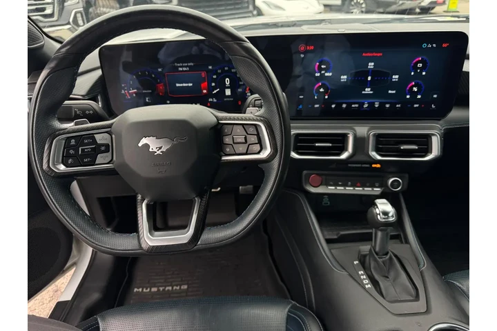 2024 Mustang GT Premium Coupe image 8