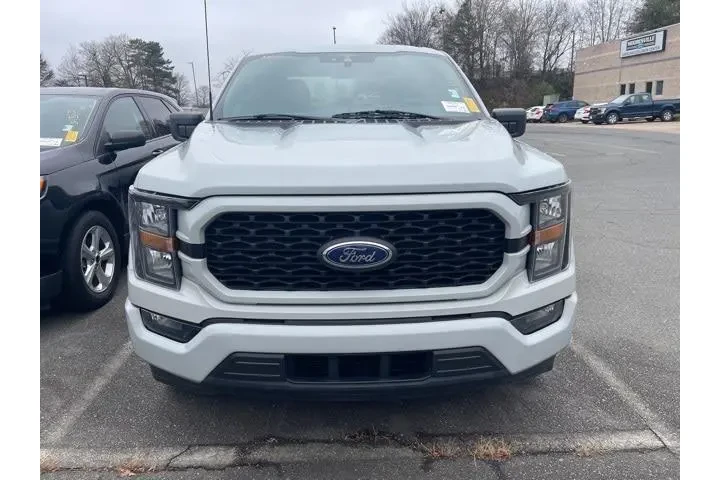 $35888 : Ford F-150 2023 4x2 XL 4dr S image 2