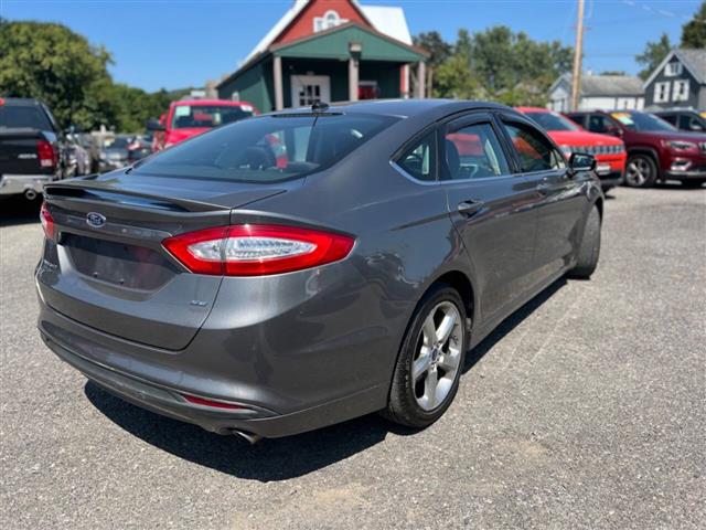 $7990 : 2014 Fusion image 3